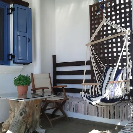 πατρικό Σκύρος